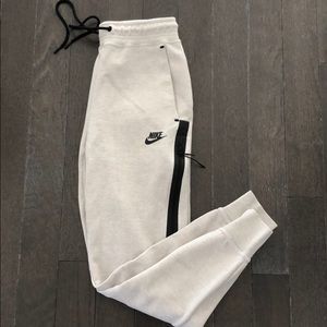 Women’s Nike Sportswear Tech Fleece Joggers